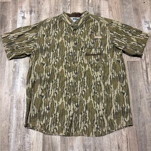 Columbia Men’s PHG Bottomland Button Up
